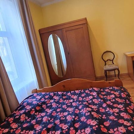 Hot Riga Ernestines Iela 7-1 Enjoy The Feel Of Home And History! Экстерьер фото