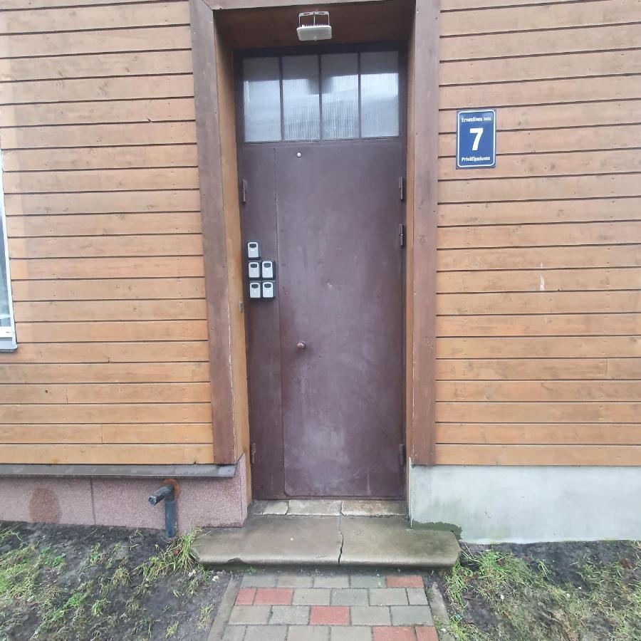 Hot Riga Ernestines Iela 7-1 Enjoy The Feel Of Home And History! Экстерьер фото